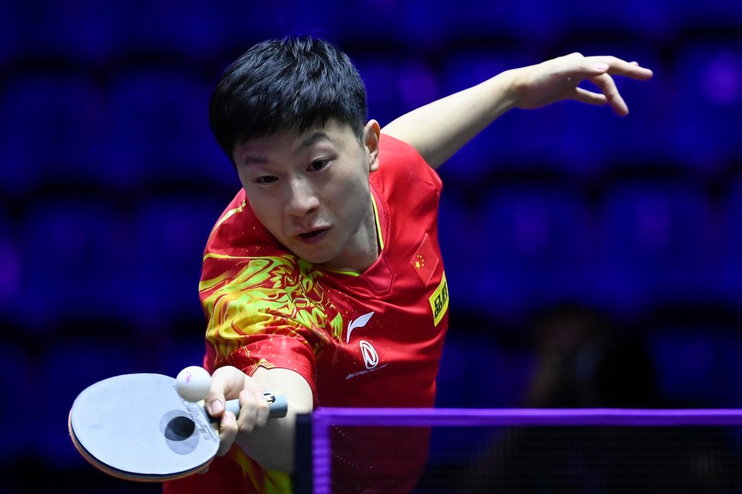 Foto de archivo del palista chino Ma Long Ma, ganador de cinco medallas de oro olímpicas, que en París disputará sus cuartos Juegos Olímpicos, aunque esta vez solo en la competición por equipos. EFE/EPA/Tamas Kovacs HUNGARY OUT[HUNGARY OUT]