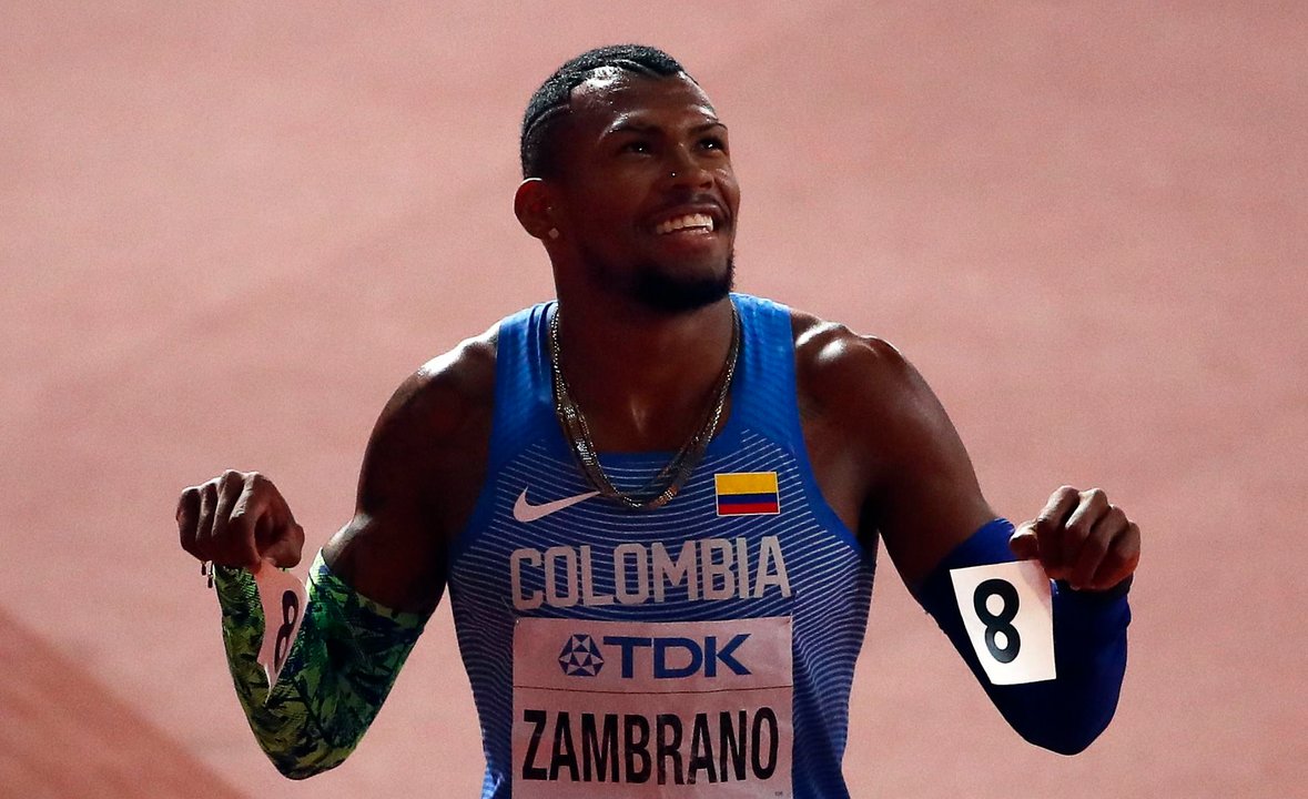 Anthony Zambrano, atleta y medallista olímpico de Colombia. EFE/EPA/DIEGO AZUBEL