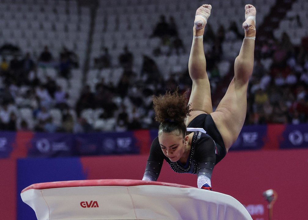 Djenna Laroui, de gimnasia artística. EFE/EPA/ERDEM SAHIN/Archivo