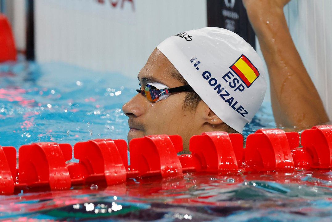 El español Hugo González de Oliveira tras competir en la cuarta manga de los cuartos de final de los 100m espalda masculinos este domingo. EFE/ Lavandeira Jr