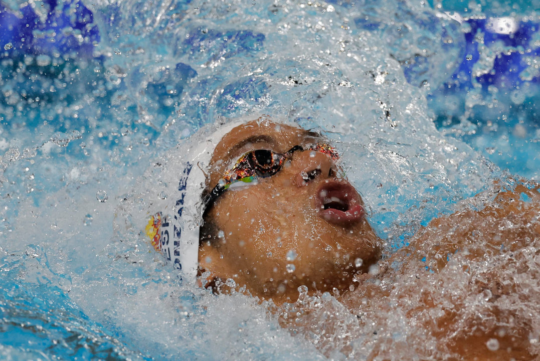 El español Hugo González compite en la final de 100m Espalda Masculino en los Juegos Olímpicos París 2024, este lunes, en Nanterre, Francia. EFE/Lavandeira Jr