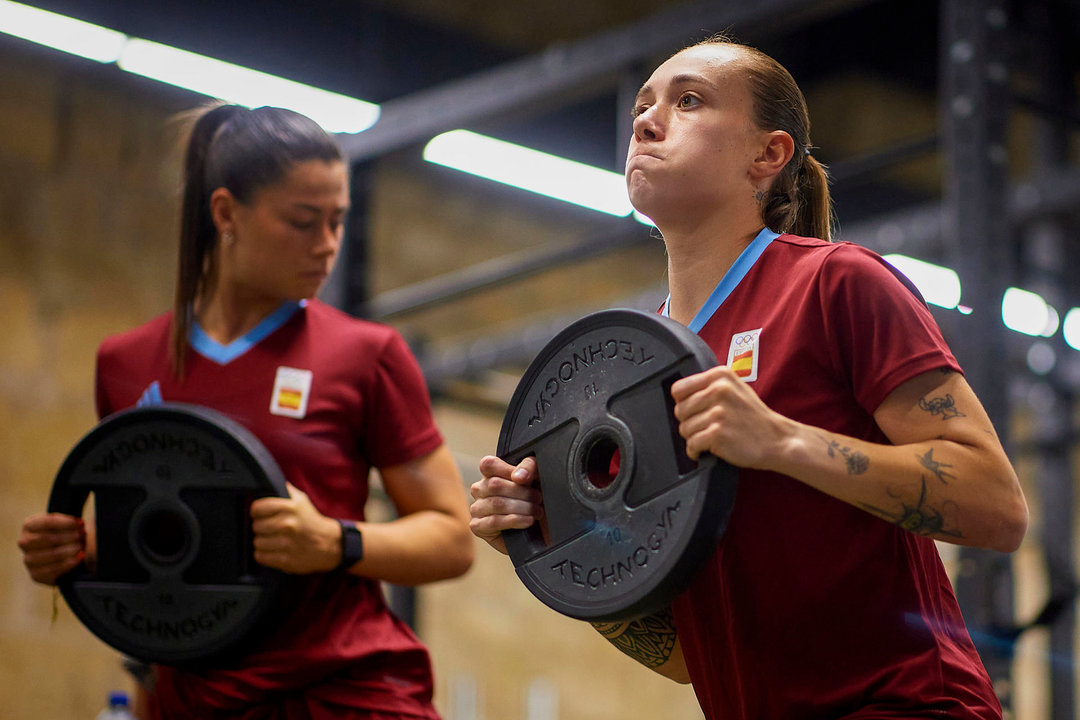 Jugadoras de la selección española femenina de fútbol durante el entrenamiento celebrado este lunes en Burdeos, . EFE/RFEF/Jose Breton SOLO USO EDITORIAL