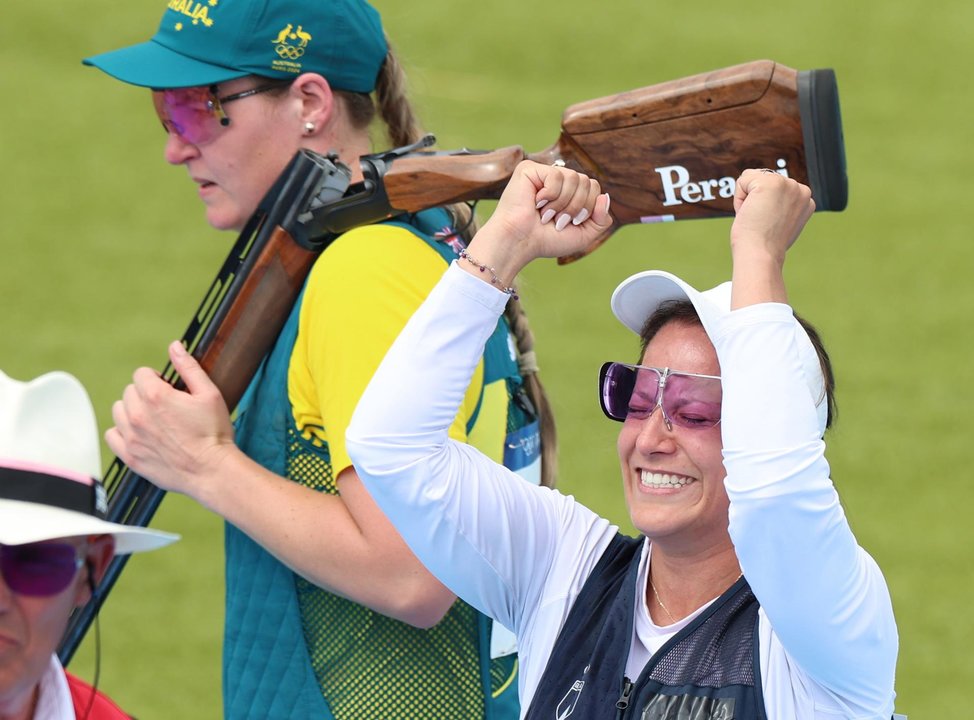 La medallista de oro, la Guatemalteca Adriana Ruano Oliva en el campo de tiro deChateauroux, France Francia. EFE/EPA/VASSIL DONEV