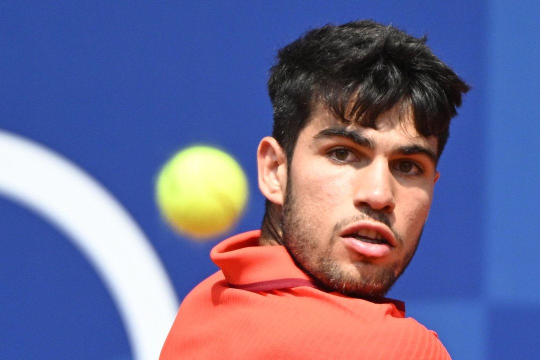 Carlos Alcaraz, finalista del torneo olímpico de tenis, tras derrotar al canadiense Felix Auger-Aliassime, en semifinales. EFE/EPA/CAROLINE BLUMBERG