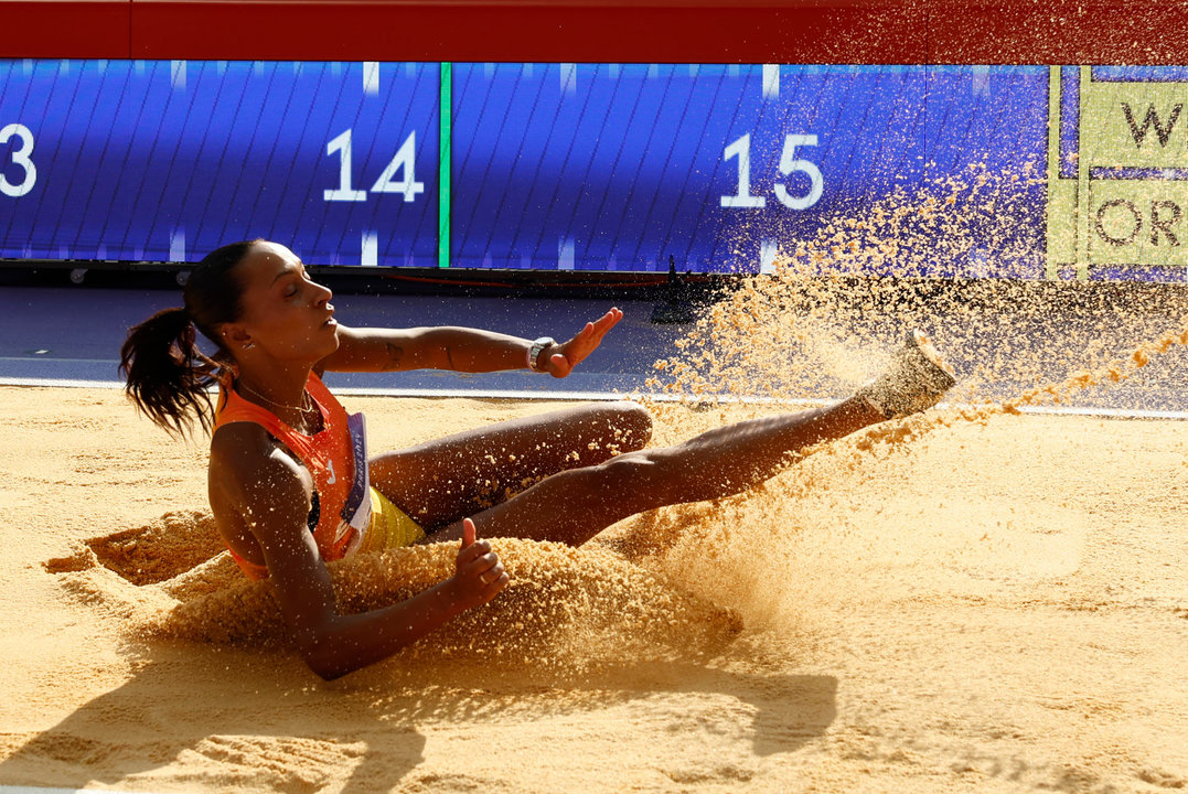 La española Ana Peleteiro durante la prueba de Triple salto femenino de los Juegos Olímpicos de París 2024, este viernes en la capital francesa. EFE/ Julio Muñoz