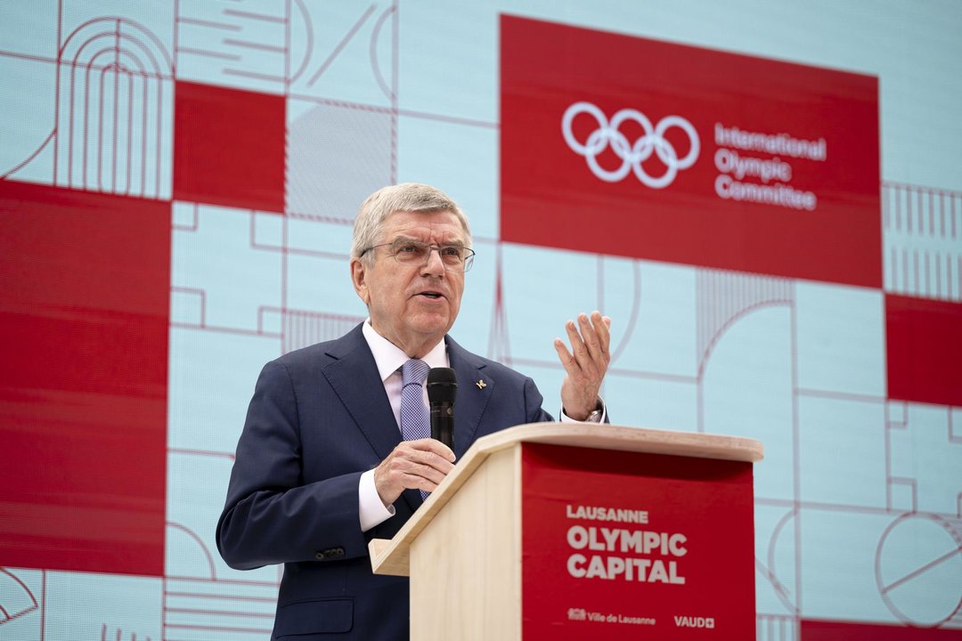 El presidente del Comité Olímpico Internacional, Thomas Bach, el pasado martes, durante la recepción de Lausana Capital Olímpica, en la embajada suiza. EFE/EPA/ANTHONY ANEXO EDITORIAL USO ÚNICO