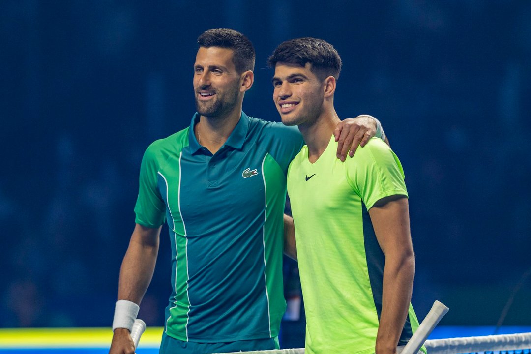 Un nuevo cara a cara entre los dos mejores jugadores del momento, los dos favoritos olímpicos, Novak Djokovic y Carlos Alcaraz. EFE/EPA/STR