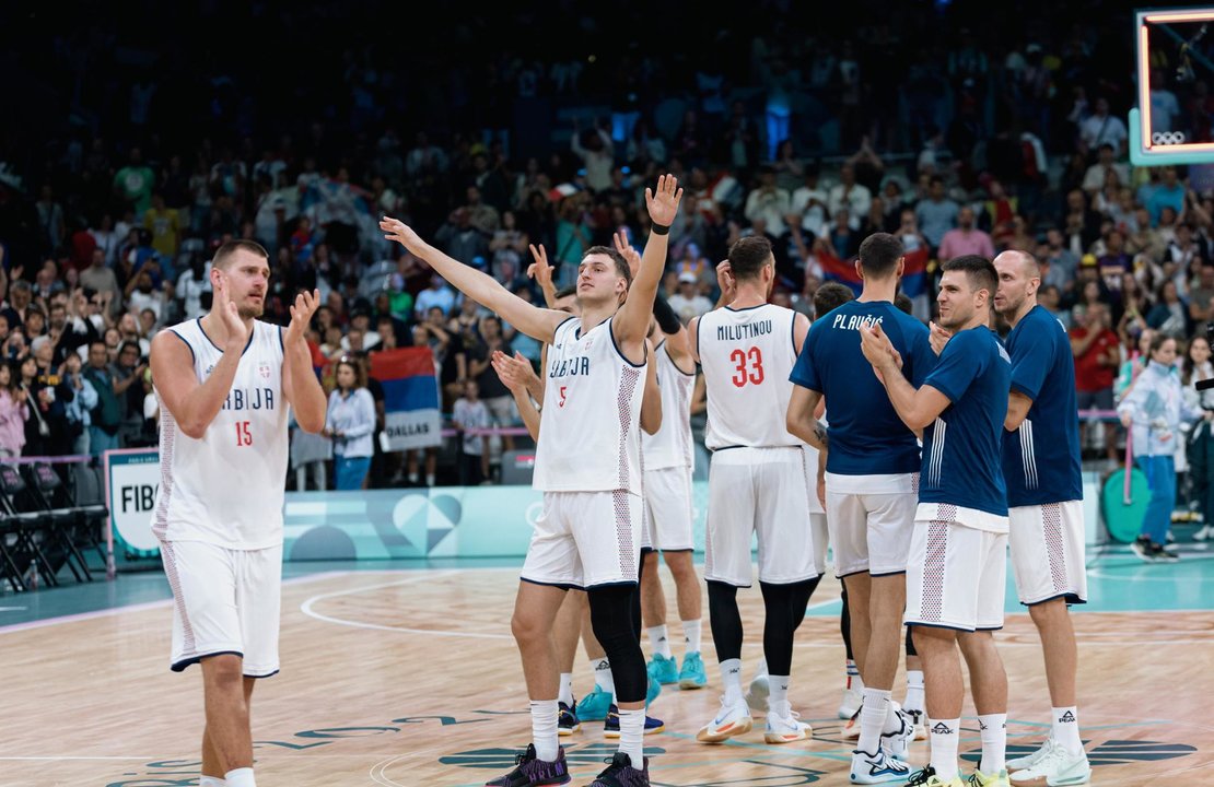 Serbia celebra su victoria ante Sudan del Sur. EFE/EPA/ALEX PLAVEVSKI