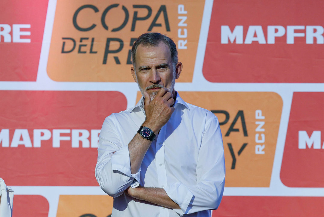 -El Rey Felipe VI durante la entrega de premios de la 42 Copa del Rey de Vela el pasdo sábado en Palma de Mallorca. EFE/Ballesteros