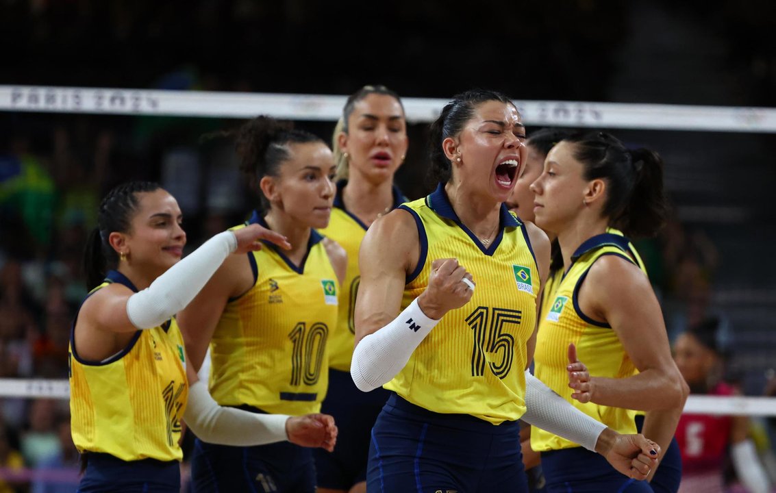 Brasil celebra kla victoria sobre República Dominicana. EFE/EPA/DIVYAKANT SOLANKI