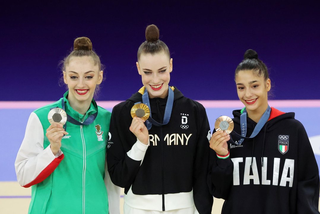 La alemana Darja Varfolomeev ejerció en París como la campeona del mundo que es y ganó también el oro olímpico. EFE/EPA/TERESA SUAREZ