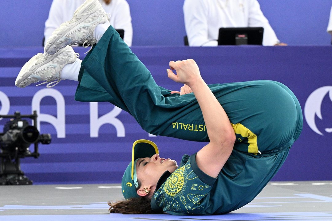 La australiana Rachel Gunn, conocida como Raygun, durante su participación en breakdance en los Juegos Olímpicos de París. EFE/EPA/CAROLINE BLUMBERG