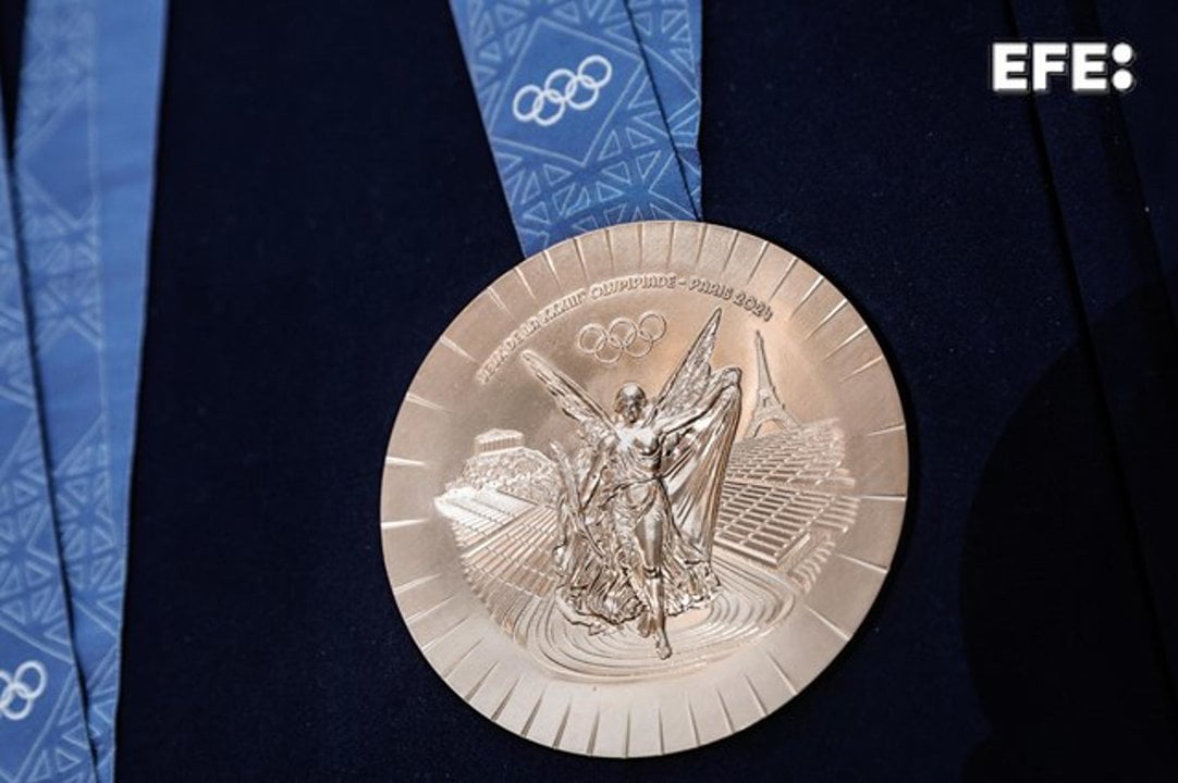 Medalla de bronce de los Juegos Olímpicos de París 2024. EFE/EPA/TERESA SUAREZ